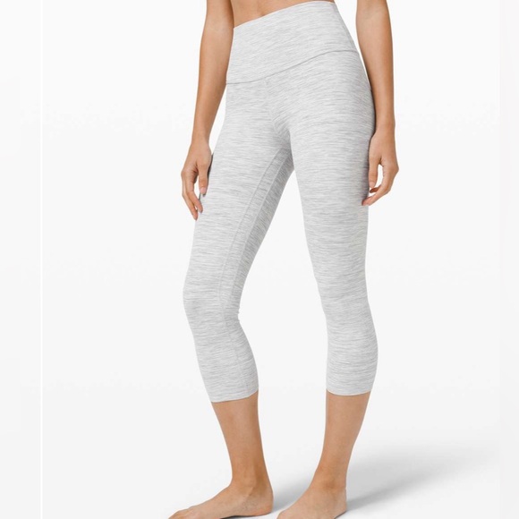 New Lululemon Align Crop *21" !!! - Picture 5 of 8